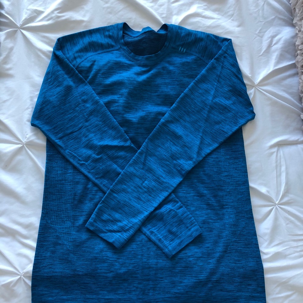 Lululemon Metal Vent Long Sleeve Blue Medium